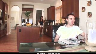 MomsWithBoys - mom Housemaid Laurie Vargas Anal Fucks Young Penis