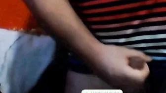 Amateur Argentinian Daddy Wanks His Thick Cock