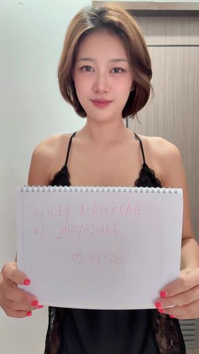 Verified Asian GF shows off her juicy body on redgifs