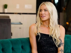 Dakota Lyn &amp; Lena the plug