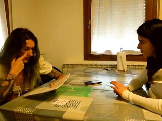 Lesbo hitwoman in leather - trailer