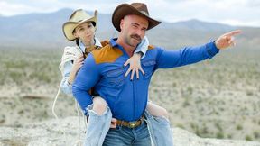 Doggystyle video with rosy Breezy Bri from Tomboyz