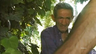 Franco Roccaforte, Rocco Siffredi y Silvio Evangelista hacen doble equipo con el culo apretado de Luna Lombardi