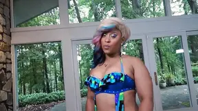 Ebony with amazing round ass gets nailed by black dude