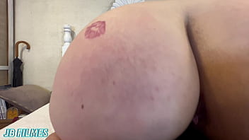 ELE SOCAVA CADA VEZ MAIS NO MEU C&Uacute_ AT&Eacute_ QUE EU GOZEI