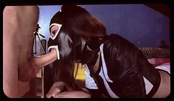 Intense Deepthroat Action with Laura in Sexy Heels - Huge Finish!