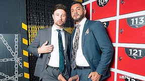 Cruising At Club-X 4 - MENatPLAY