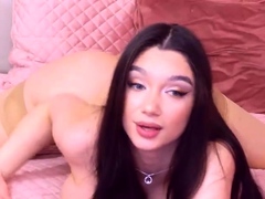 Brunette Solo Webcam Masturbation
