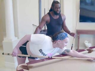 Mr. Stqorno2 Gives Quinn Marie a Pool Lesson