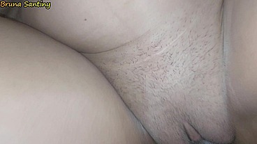 Putinha aproveita a saída do marido e da para outro negao sem camisinha.
