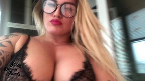 tampon fetish twerk and ass shake
