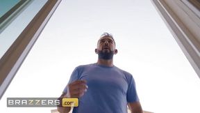 House Arrest Hottie Gets A Sneaky Link Lulu Chu / Brazzers