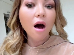 Lovely Blonde With Tight Pussy Masturbate Solo