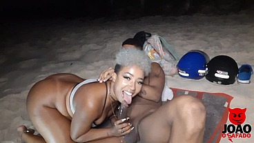 Aventura Sexual na Praia a Noite Pelo Rio de Janeiro - Joao O Safado