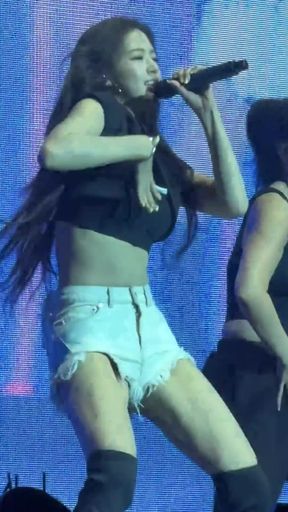 K-pop wife gets a tasty treat from her group of fans