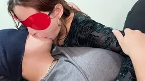 �As� se da un DELICIOSO y profundo BESO FRANC�S! ????