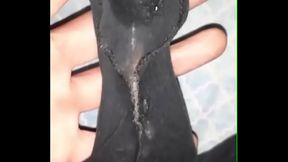 Fetiche oliendo calzones de mi hermana