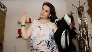 Italian milf and natural sweaty armpits