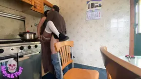 Cheating wife gets her pussy licked and fucked by delivery man