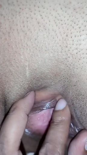 Stunning moment from &quot;Pussy licking&quot;