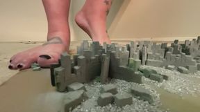 A4 I shrink a city and toy with and destroy it all while tinies try escape