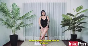 Colombian Debutante Wanda Maloo on all fours, showing off her tight pussy