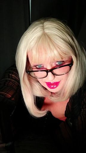 Big Nipples Tgirl Cums Everywhere