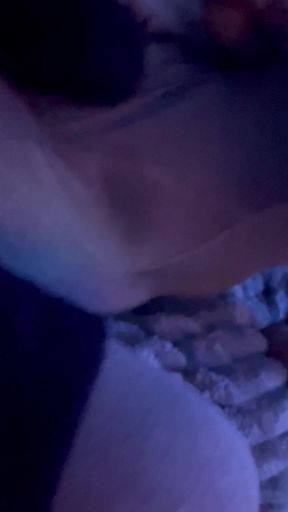 Squirting with Leggings on