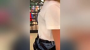 Russian Couple Has Sex In The Mall