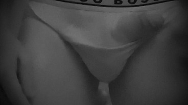 amateur flatmate spied in the bathtub pissing on his own body
