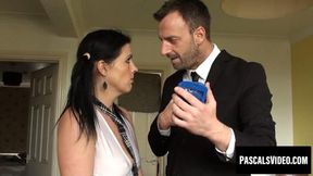 Hot cougar Montse Swinger enjoys intense anal&#x1F44C; pleasure