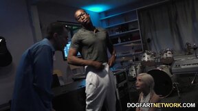 Piper Perri takes a ebony prick for her carreer