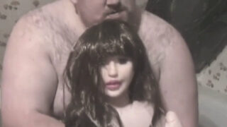 Des ours allemands amateurs se font baiser le cul à cru à la maison