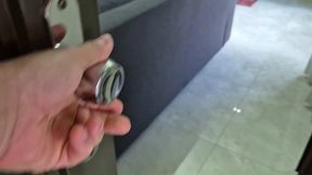 passei a mao na bunda e na buceta da minha tia gostosa enquanto ela estava deitada no sofa mostrando tudo pra mim