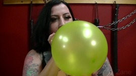 Popping Green and Pink Balloons at Dungeon with Forks