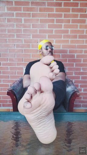 Moving male soles and toes (2026)