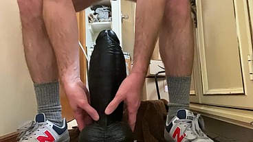 EastTNguy22 fisting anal stretching with huge plug and mr Hankeys atlas xxxl