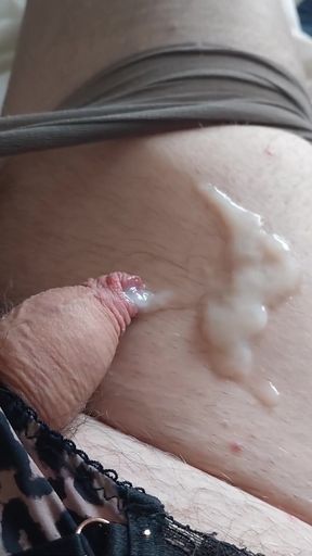 Butt-plugged Clitty Cums in New Panties