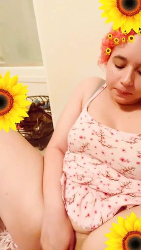 Vanilla plays with her tight pussy