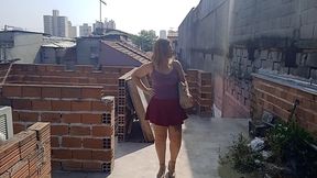 pedreiro folgado atrasa a obra e seduz a patroa