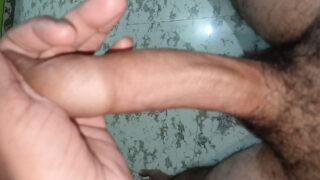 Genç Arap eşcinsellerin piercing takarak kremalı ilişkiye girdikleri halka açık solo kız filmi.