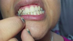 Limpieza mañanera de los dientes.