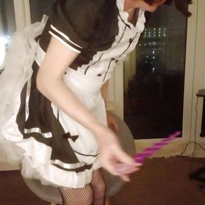 Crossdresser French sissymaid pleasures herself