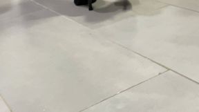 Worship my feet while I smoke Goddess kahina