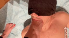 Goddesslena: Tiefes Footgagging