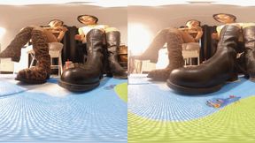 3DVR180 LING LING MARTINA boots stink