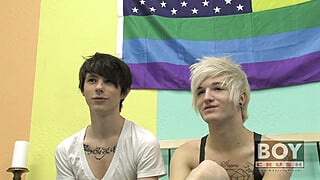 Dylan Penetrates Austin (Austin Mitchell, Dylan Scoville)