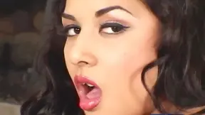 Paige Taylor's Natural Tits Tempt Two Dicks For A Hot Oral Fucking Fest