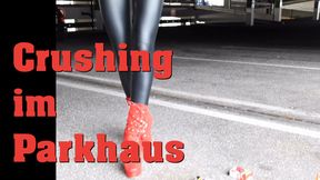 Crushing in the car park - Crushing im Parkhaus