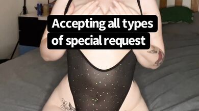 Big tits solo freckled curvy Aussie on sale for Xmas